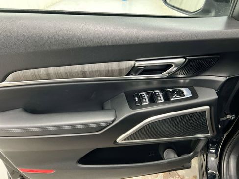 Used 2023 Kia Telluride EX image 22