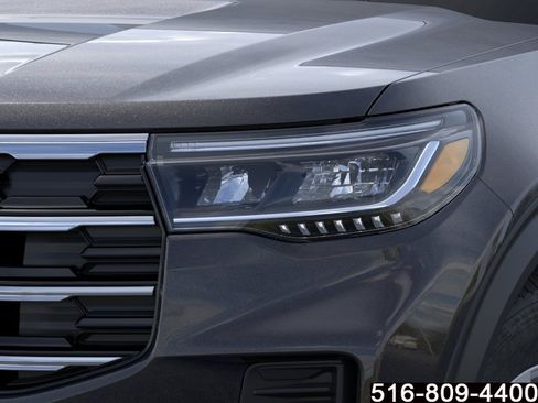 Used 2026 Ford Explorer Active AWD/4WD image 19