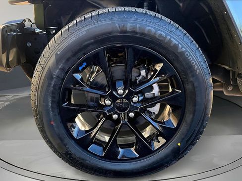 Used 2023 Jeep Wrangler Unlimited Sahara w/ Cold Weather Group image 31