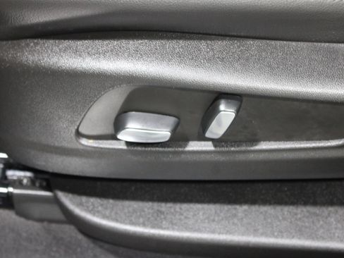 Certified 2023 Cadillac XT5 Luxury AWD/4WD image 5
