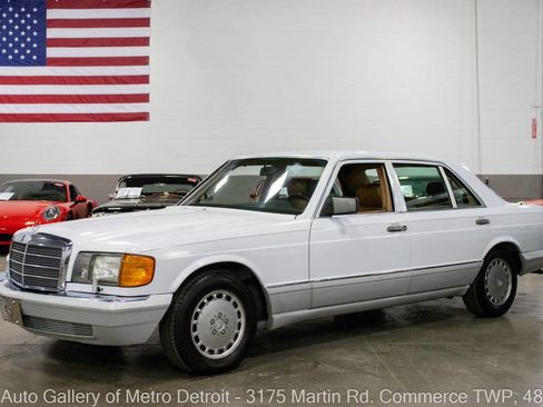 Used 1991 Mercedes-Benz 560 SEL image 1