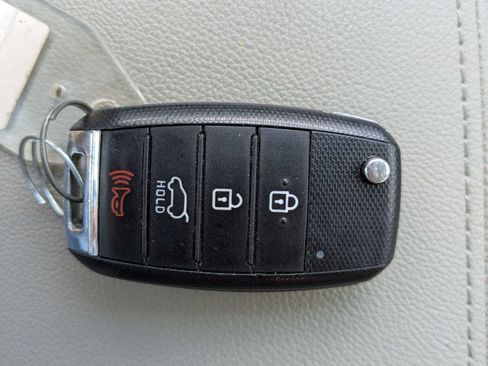 Used 2020 Kia Sportage LX w/ LX Popular Package FWD image 34