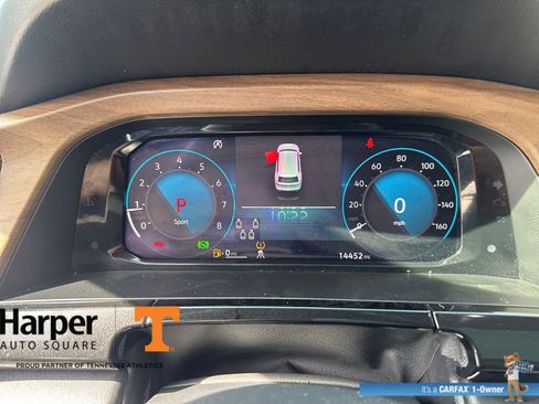 Used 2025 Volkswagen Atlas SE w/ Panoramic Sunroof Package image 16