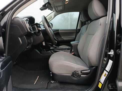 Used 2021 Toyota Tacoma SR w/ SR Convenience Package image 19