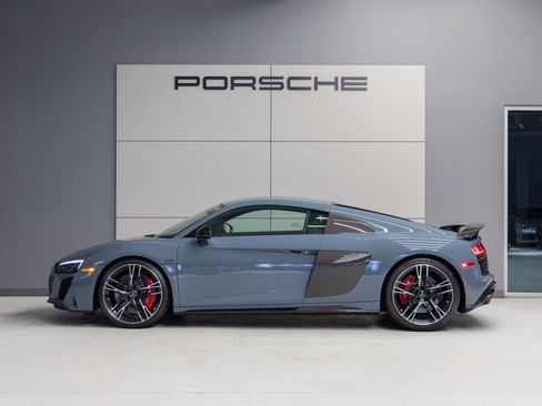 Used 2020 Audi R8 V10 performance image 2