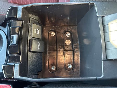 Used 2023 Toyota Corolla SE image 27