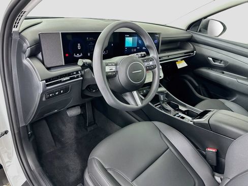 New 2026 Hyundai Tucson SEL Plus FWD image 9