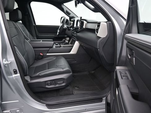 Used 2026 Toyota Tundra Limited AWD/4WD image 13