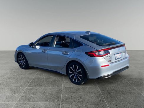 Used 2024 Honda Civic EX-L image 3