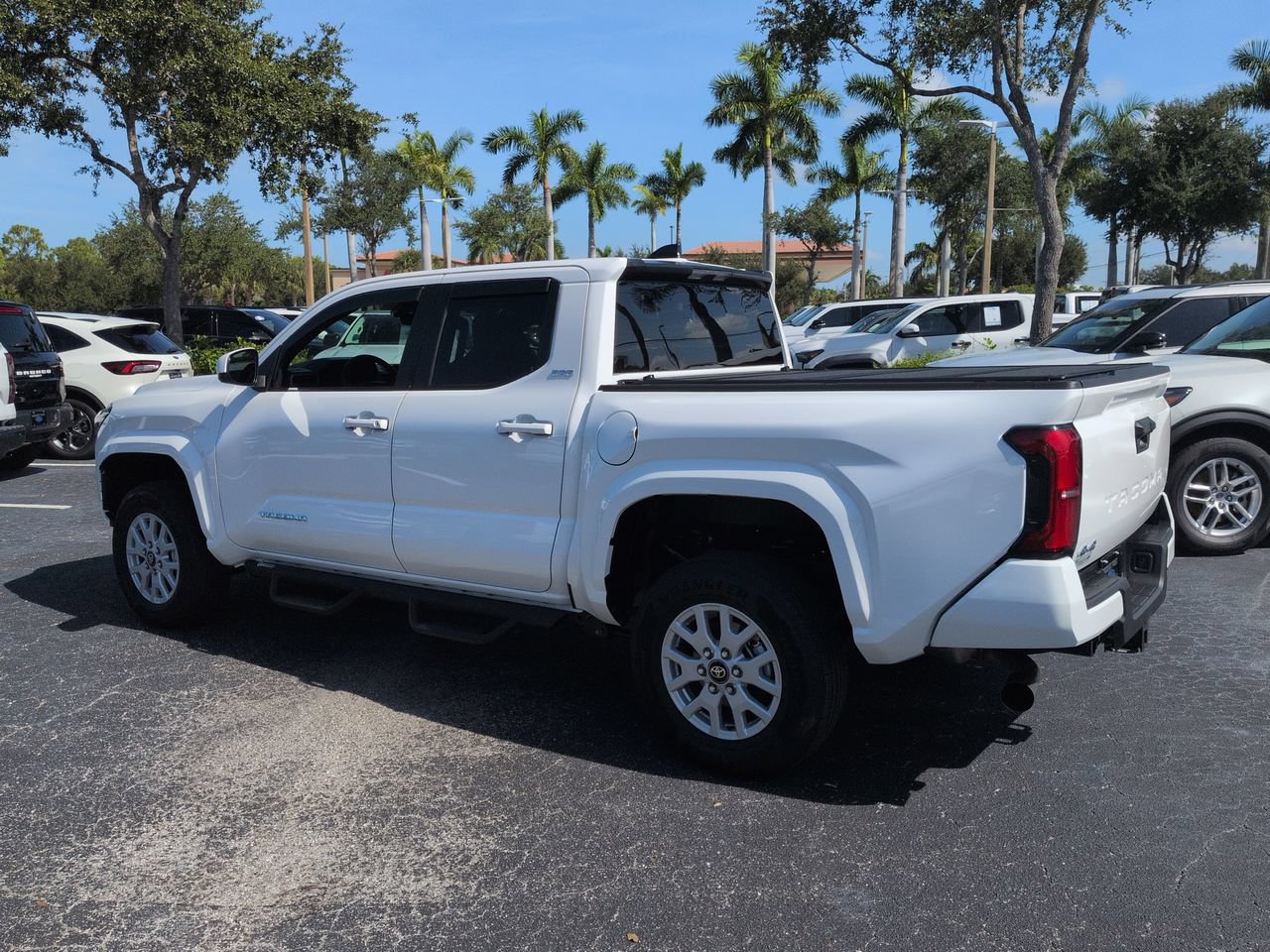 Used 2026 Toyota Tacoma SR5 AWD/4WD image 6