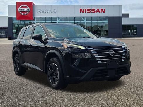 Used 2024 Nissan Rogue SV AWD/4WD image 1