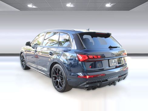 Used 2026 Audi SQ7 Prestige image 3