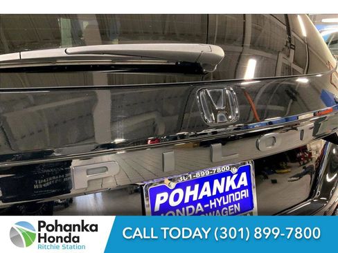 Used 2024 Honda Pilot TrailSport image 7