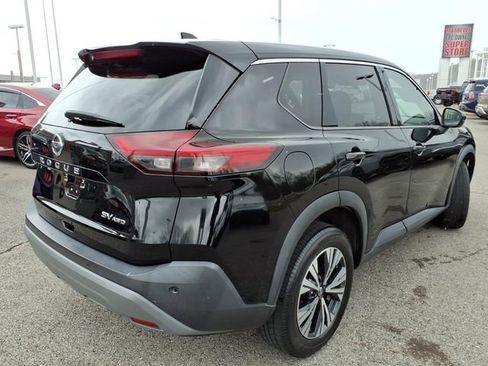 Used 2021 Nissan Rogue SV image 16