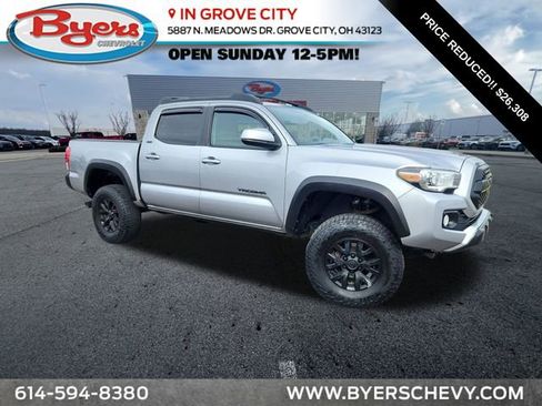 Used 2016 Toyota Tacoma SR5 w/ SR5 Appearance Package (SN) AWD/4WD image 1