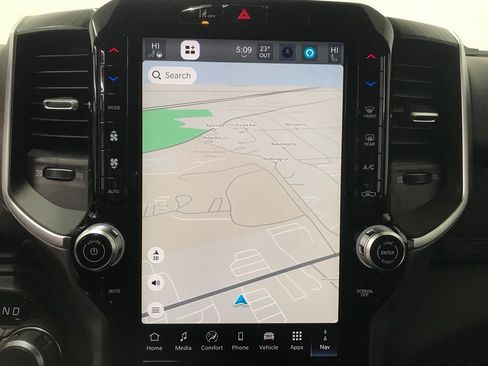 New 2026 RAM 1500 4x4 Crew Cab image 22