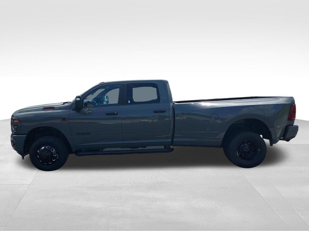 New 2026 RAM 3500 Big Horn AWD/4WD image 2