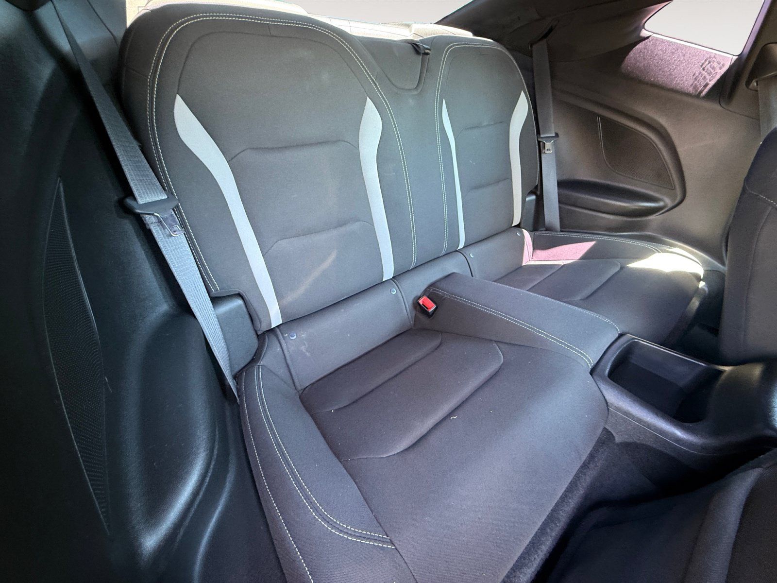 Used 2020 Chevrolet Camaro LT w/ 1LE Track Performance Package RWD image 18