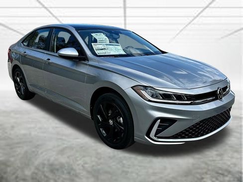 New 2026 Volkswagen Jetta SE FWD image 3
