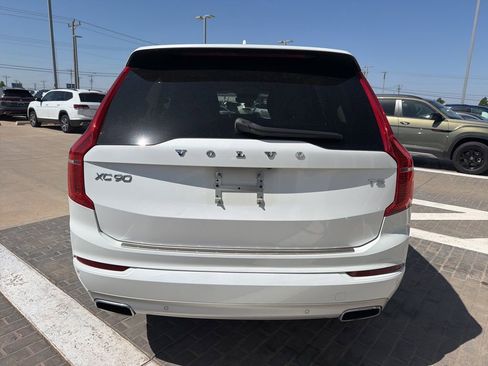 Used 2020 Volvo XC90 T5 Momentum w/ Protection Package Premier FWD image 6