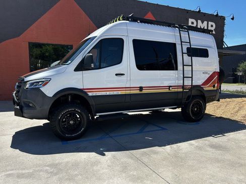 Used 2022 Mercedes-Benz Sprinter 2500 image 3
