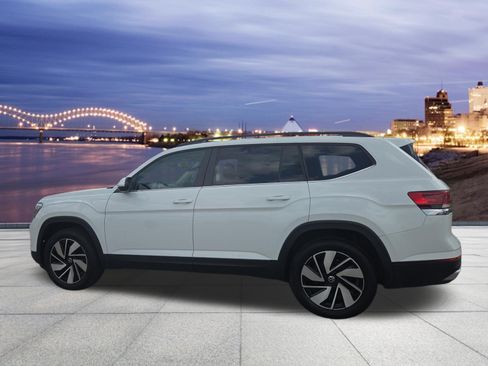 Used 2025 Volkswagen Atlas SE FWD image 3