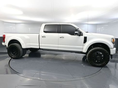 Used 2020 Ford F450 Platinum w/ FX4 Off-Road Package image 4