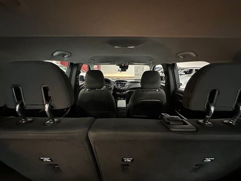 Used 2021 Chevrolet TrailBlazer LS image 27