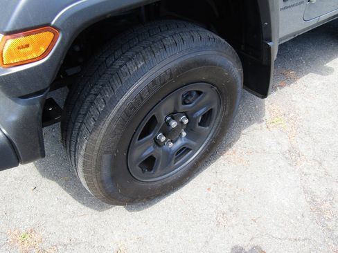 Used 2023 Jeep Wrangler Sport AWD/4WD image 24