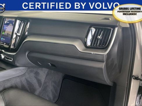 Used 2025 Volvo XC60 B5 Core image 21
