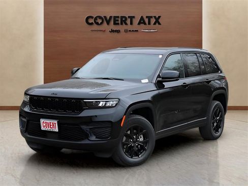 New 2025 Jeep Grand Cherokee Altitude image 1