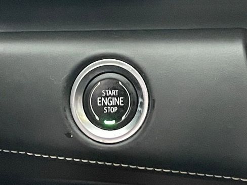 Certified 2022 Cadillac Escalade Sport Platinum w/ LPO, ONYX Package AWD/4WD image 41