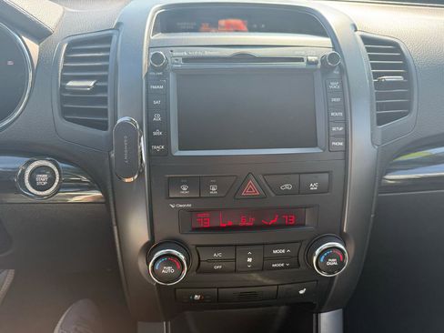 Used 2013 Kia Sorento SX w/ SX Premium Pkg FWD image 14