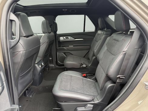 Used 2026 Ford Explorer ST w/ Sun And Sound Package AWD/4WD image 10