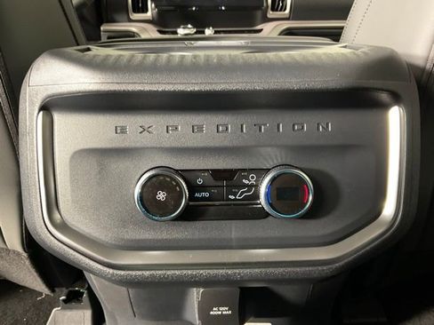 New 2026 Ford Expedition Max Active image 18