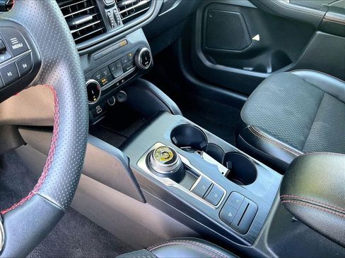 Used 2025 Ford Escape ST-Line AWD/4WD image 20