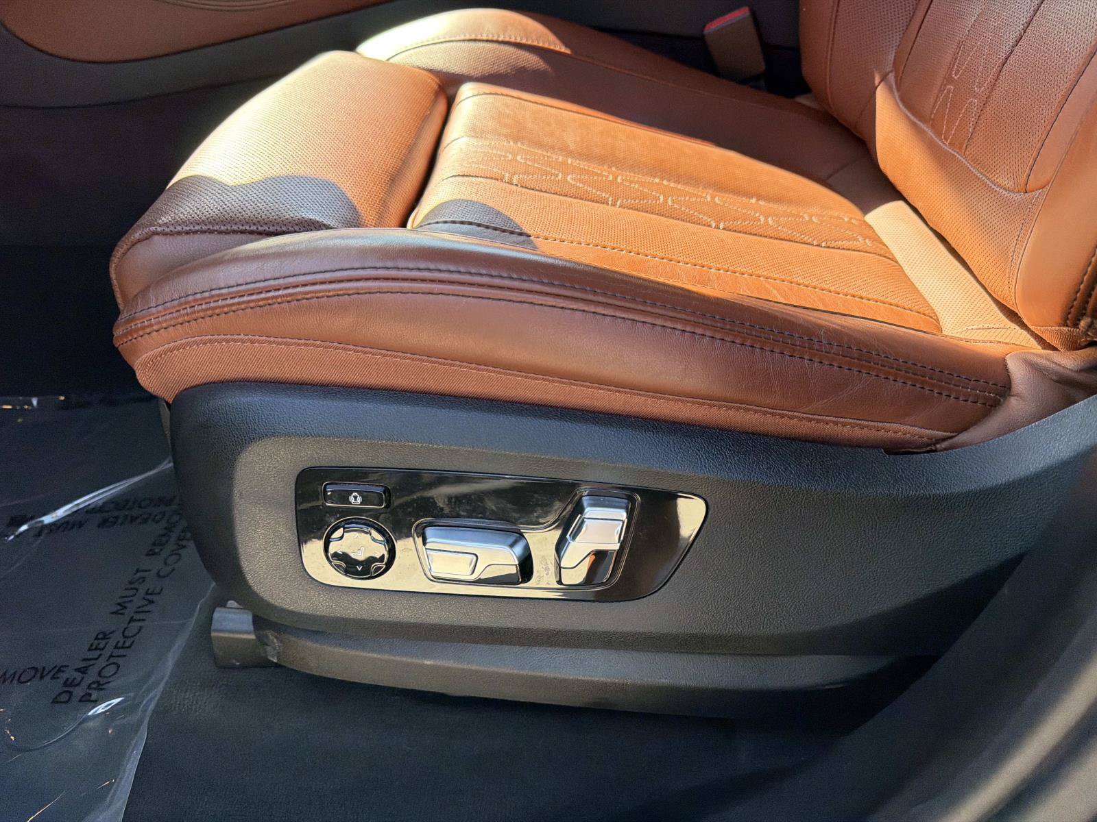 Used 2025 BMW X5 M60i w/ Executive Package AWD/4WD image 16