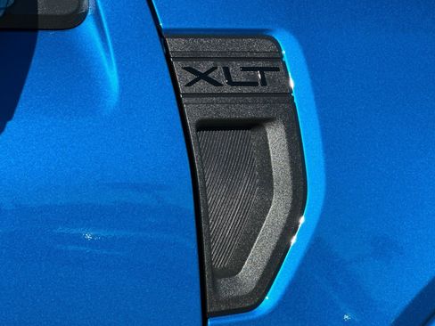 New 2025 Ford Maverick XLT w/ XLT Luxury Package image 24