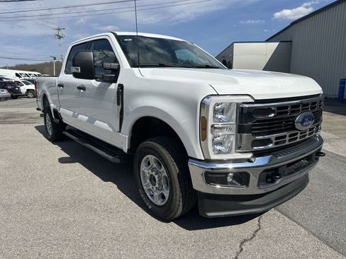 Used 2025 Ford F250 XLT AWD/4WD image 11
