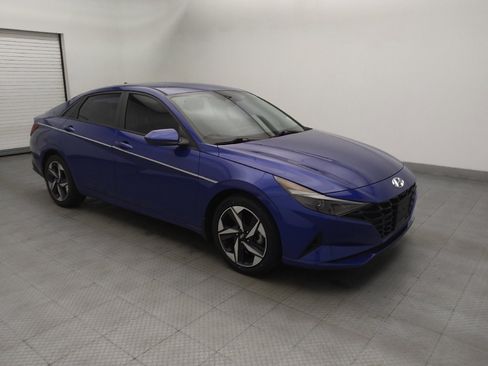 Used 2023 Hyundai Elantra SEL w/ Convenience Package FWD image 11