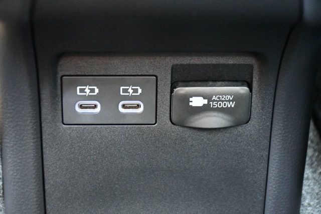 New 2026 Toyota Prius Plug-In Hybrid FWD image 24