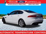 Used 2019 Jaguar XE Premium image 3