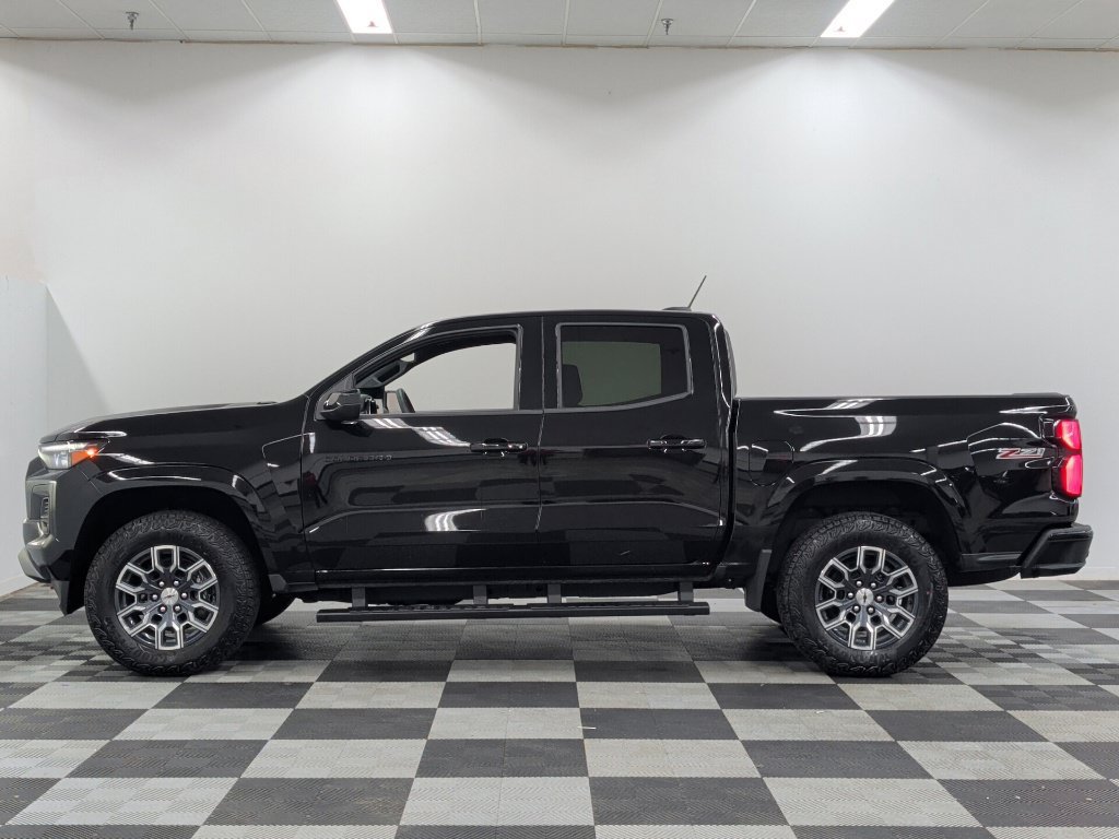 Used 2026 Chevrolet Colorado Z71 AWD/4WD image 8