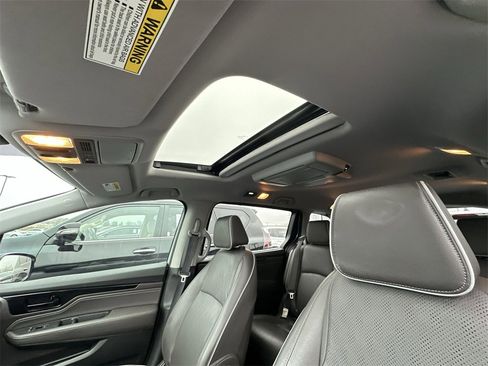 Used 2023 Honda Odyssey Elite image 22