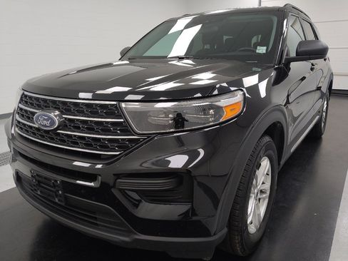 Used 2022 Ford Explorer XLT AWD/4WD image 15
