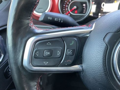 Certified 2022 Jeep Gladiator Rubicon w/ Cold Weather Group image 17