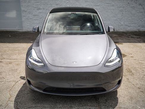 Used 2023 Tesla Model Y Long Range image 6