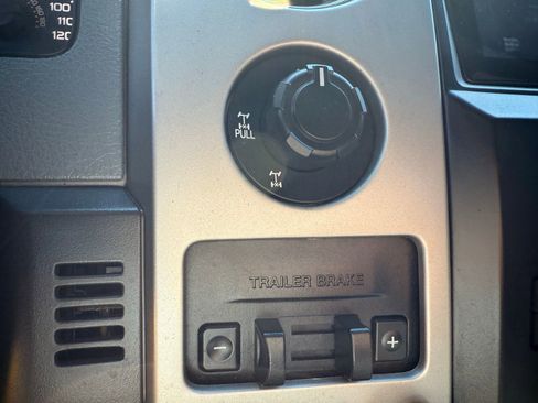 Used 2013 Ford F150 XLT w/ Trailer Tow Pkg image 13