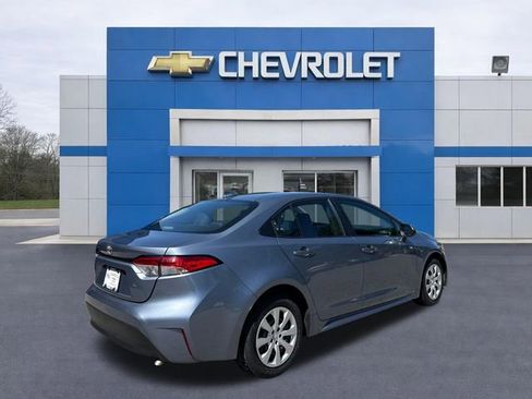 Used 2024 Toyota Corolla LE FWD image 7
