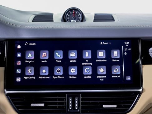 Used 2022 Porsche Cayenne S image 17